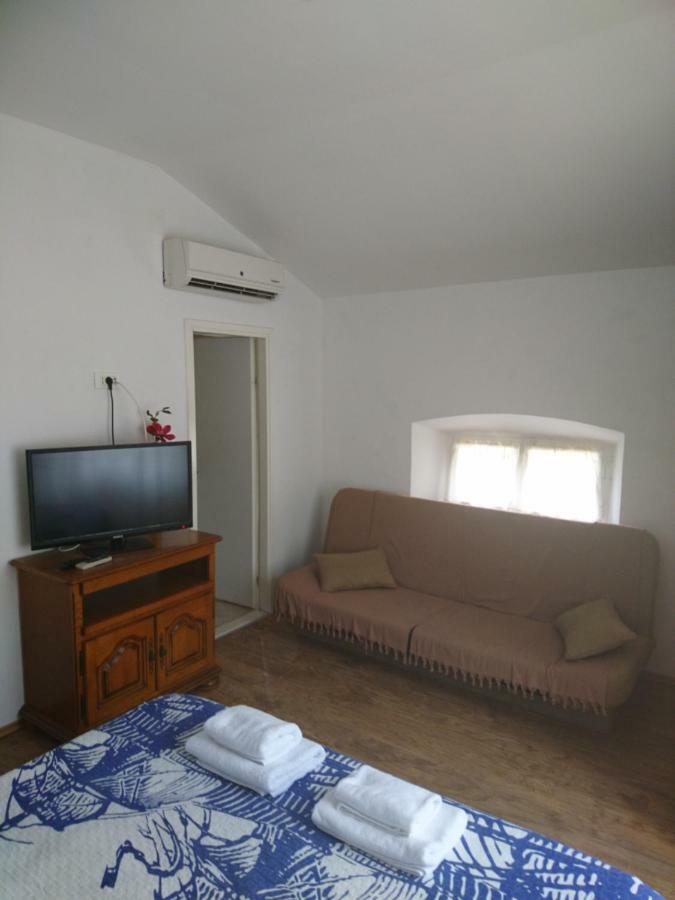 Apartment Dalmatinac Ivo Polače Exterior foto