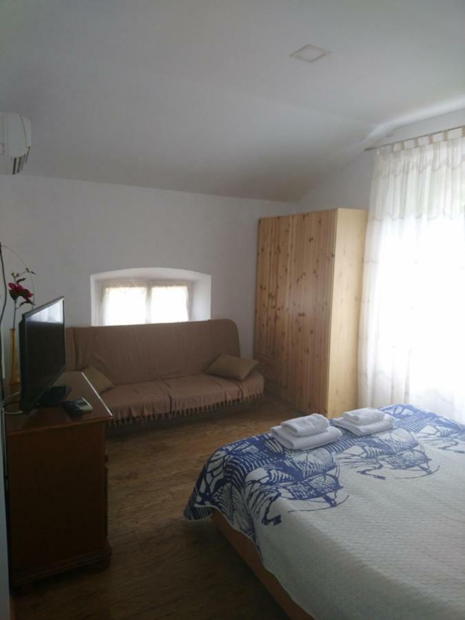 Apartment Dalmatinac Ivo Polače Exterior foto